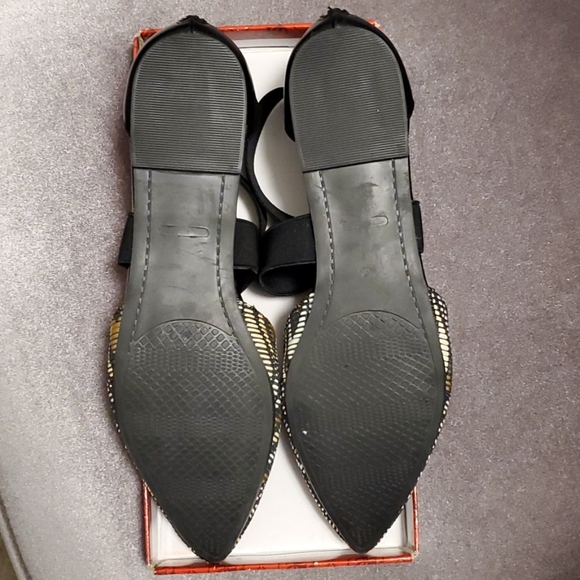 Mari A. Strappy Patterned Flats - New - Picture 8 of 8